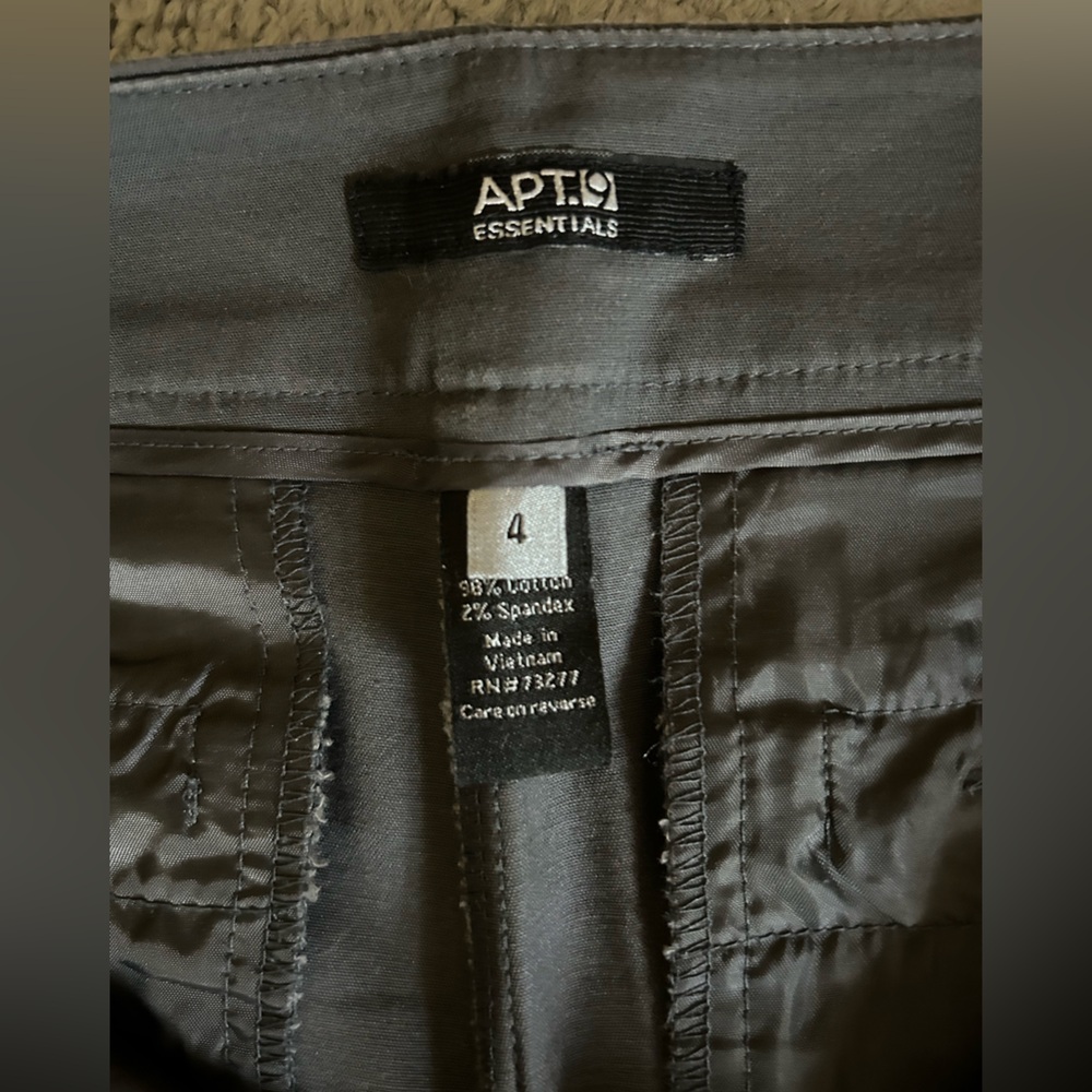 3 pairs of cuffed shorts - Picture 7 of 7